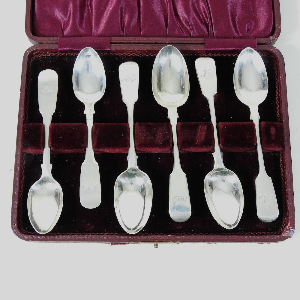 Six 19th century fiddle pattern teaspoons, various dates, 114g gross,
