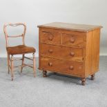 An antique pine chest of drawers, 84cm,