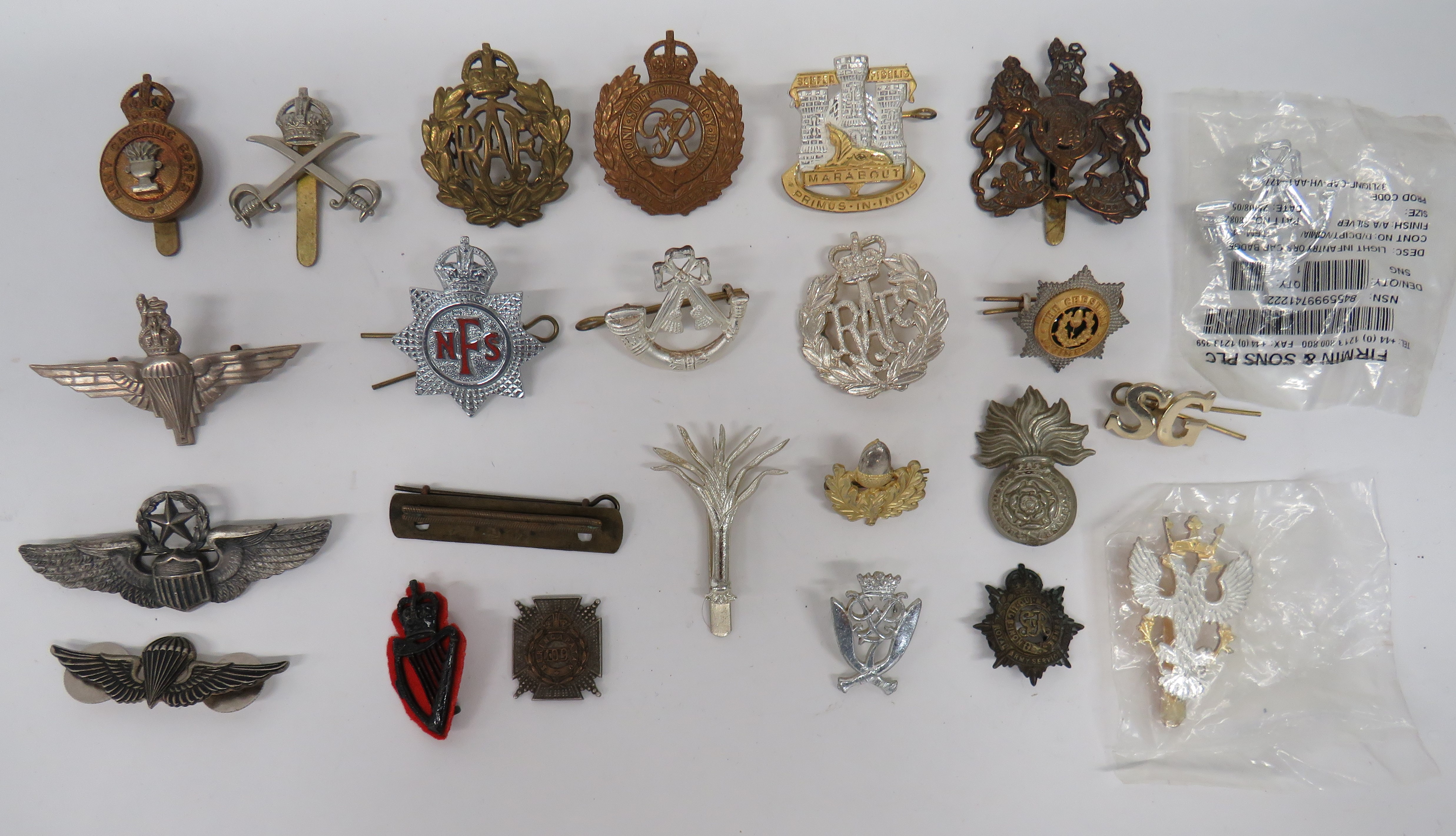 Small Selection of Various Badges including white metal, KC Parachute Reg ... Silvered, gilt and