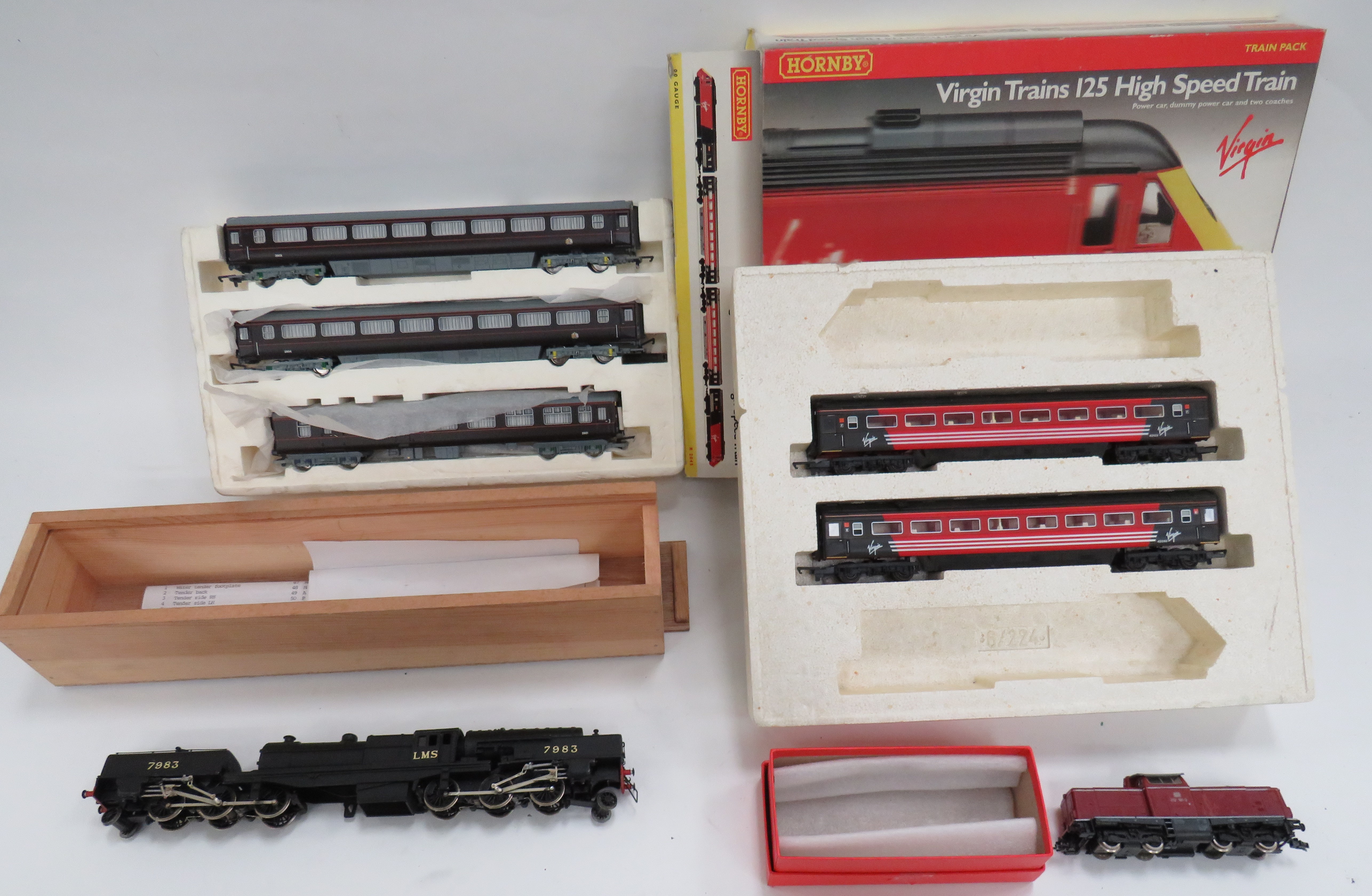 Small Selection of Trains and Carriages consisting LMS Beyer-Garratt 7983 by Nu-Cast. Complete in