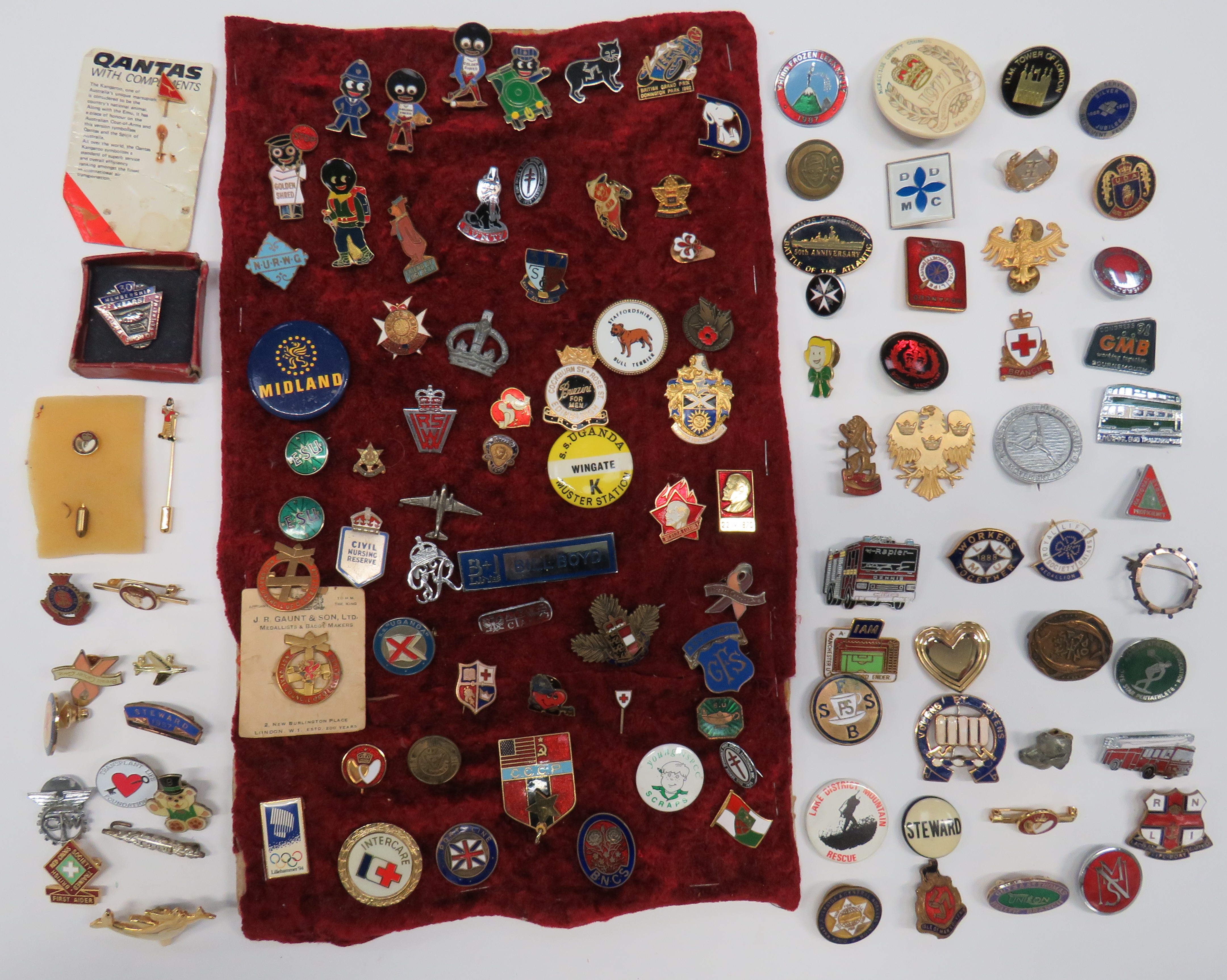 Quantity of Various Lapel Badges
