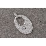 An 18ct white gold and diamond set pendant by Hulchu Belluni, Antwerp, set with very good diamonds