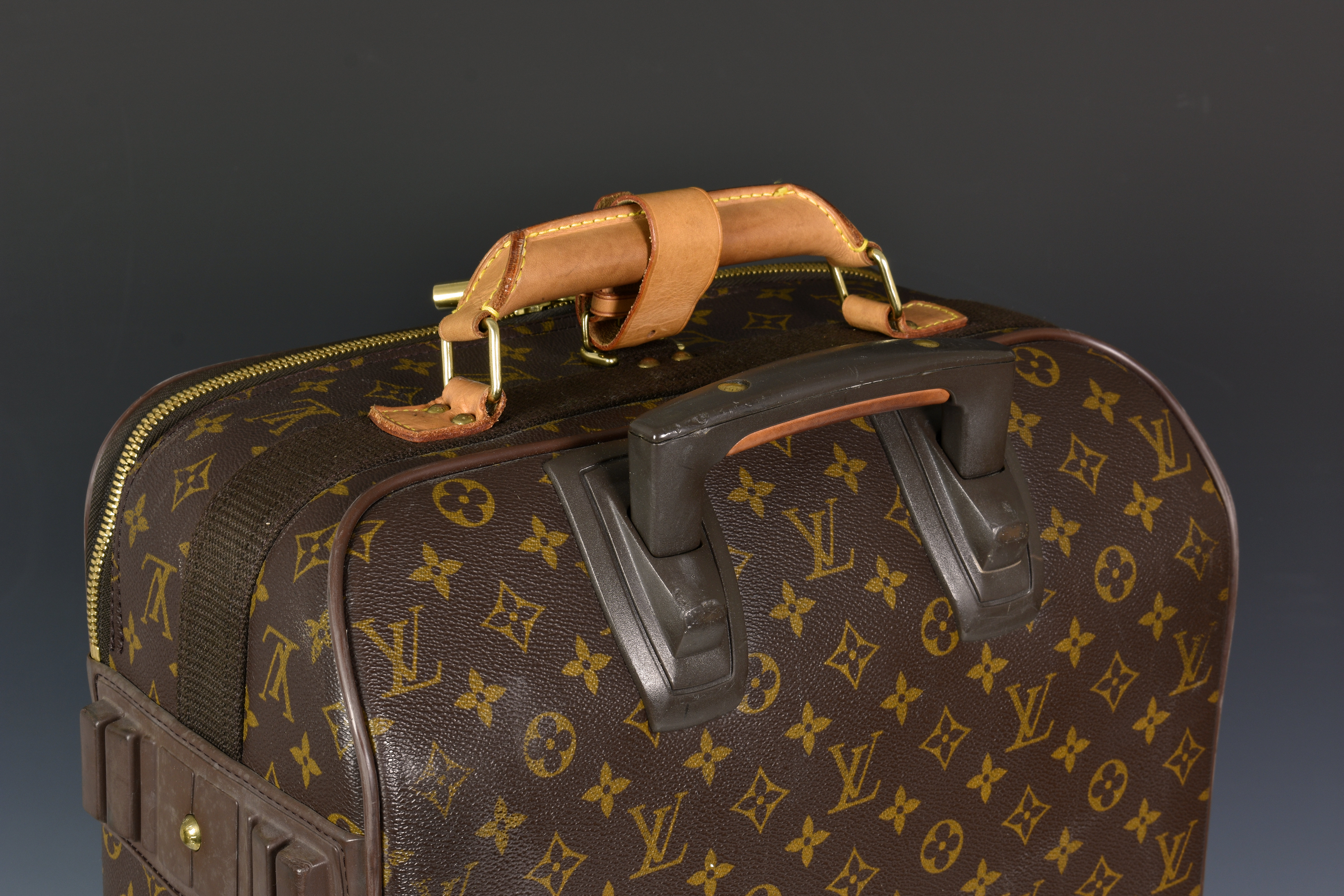 A Louis Vuitton Pegase monogram cabin / trolley bag case, LV catalogue no. M23250, with suit carr