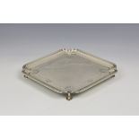 A square George V silver waiter / salver, Thomas Bradbury & Sons Ltd, Sheffield, 1921, of square