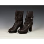 A pair of Laurel ladies brown leather faux-fur lined boots, dark brown textured leather, high