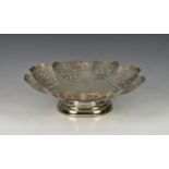 A George VI pierced silver centrepiece bowl, Viner's Ltd, Sheffield, 1947, the flowerhead shaped