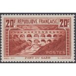 STAMPS FRANCE : 1929 20f Pont de Gard, perf 13.5, lightly M/M, SG 475.