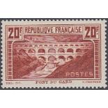 STAMPS FRANCE : 1929 Pont de Gard, perf