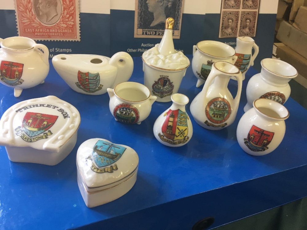 CRESTED CHINA, 12 different examples fro