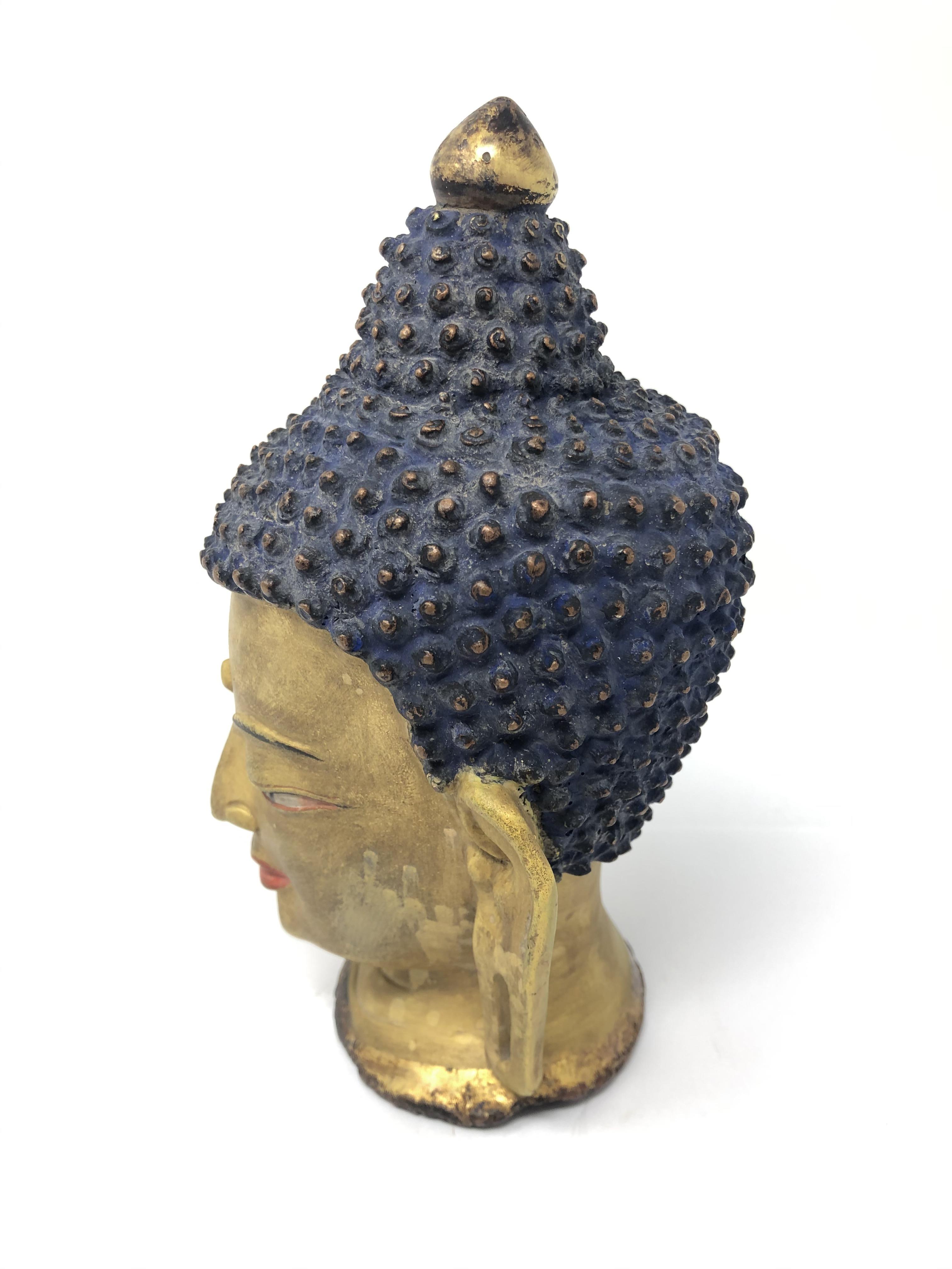 A BRONZE GILT-BRONZE HEAD OF BUDDHA, TIBET, 19TH CENTURY - Image 4 of 6