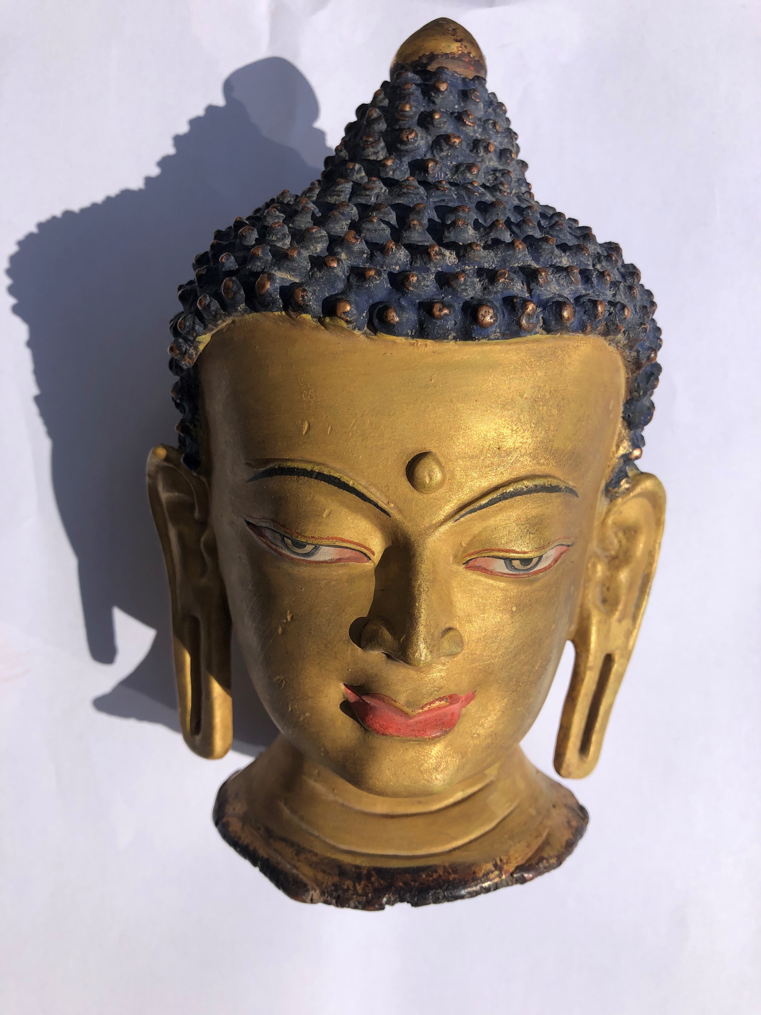 A BRONZE GILT-BRONZE HEAD OF BUDDHA, TIBET, 19TH CENTURY - Image 6 of 6