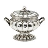 AN ITALIAN SILVER SOUP TUREEN AND COVER, EARLY 20TH CENTURY