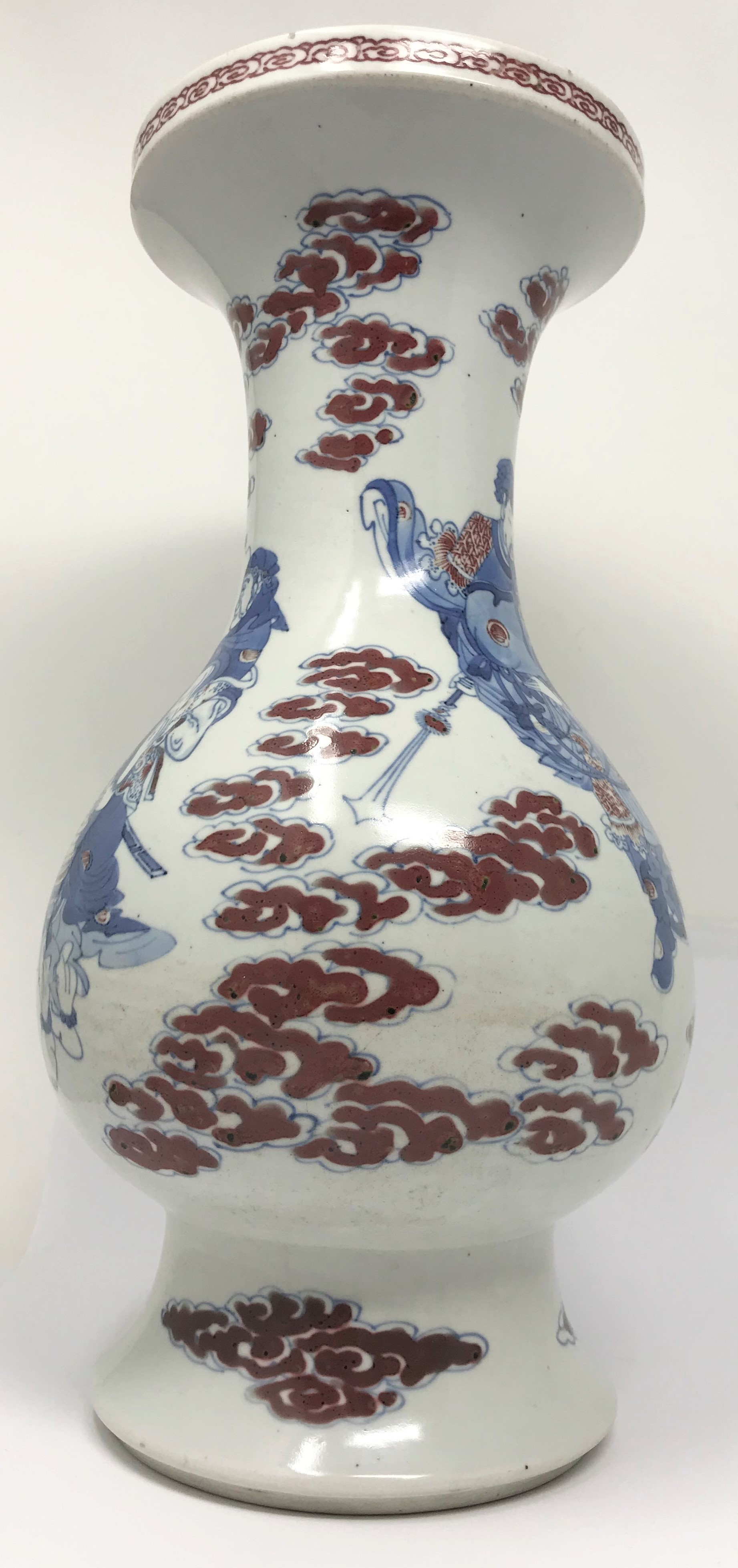 A CHINESE PORCELAIN VASE, 18TH CENTURY (PROBABLY SECOND QUARTER) - Image 4 of 6