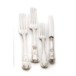 ASSORTED KINGS SHAPE ENGLISH TABLE SILVER
