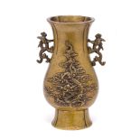 A CHINESE BRONZE VASE, MING DYNASTY, 17TH CENTURY