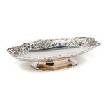 A SILVER SWEETMEAT DISH, MAPPIN & WEBB LTD., SHEFFIELD, 1965