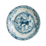A CHINESE BLUE AND WHITE CHARGER, PROBABLY 'SWATOW' WARE 16TH CENTURY