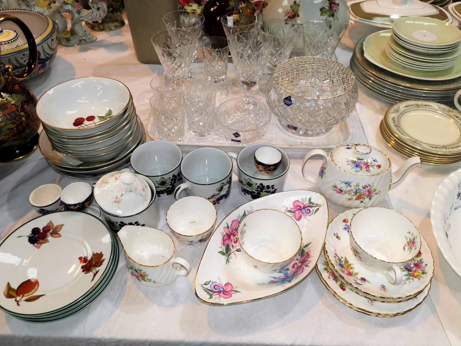 A selection of teaware: Royal Worcester "Evesham" 16 pieces; and similar; a Minton Marlow 9 piece