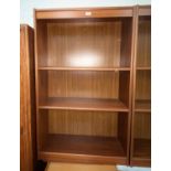 A mid 20th century teak bookcase, height 123 cm, length 75 cm