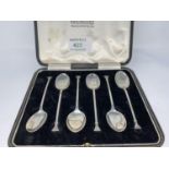 A cased set of six hall mark silver square seal top coffee spoons Sheffield 1927 1.4oz (43gms)