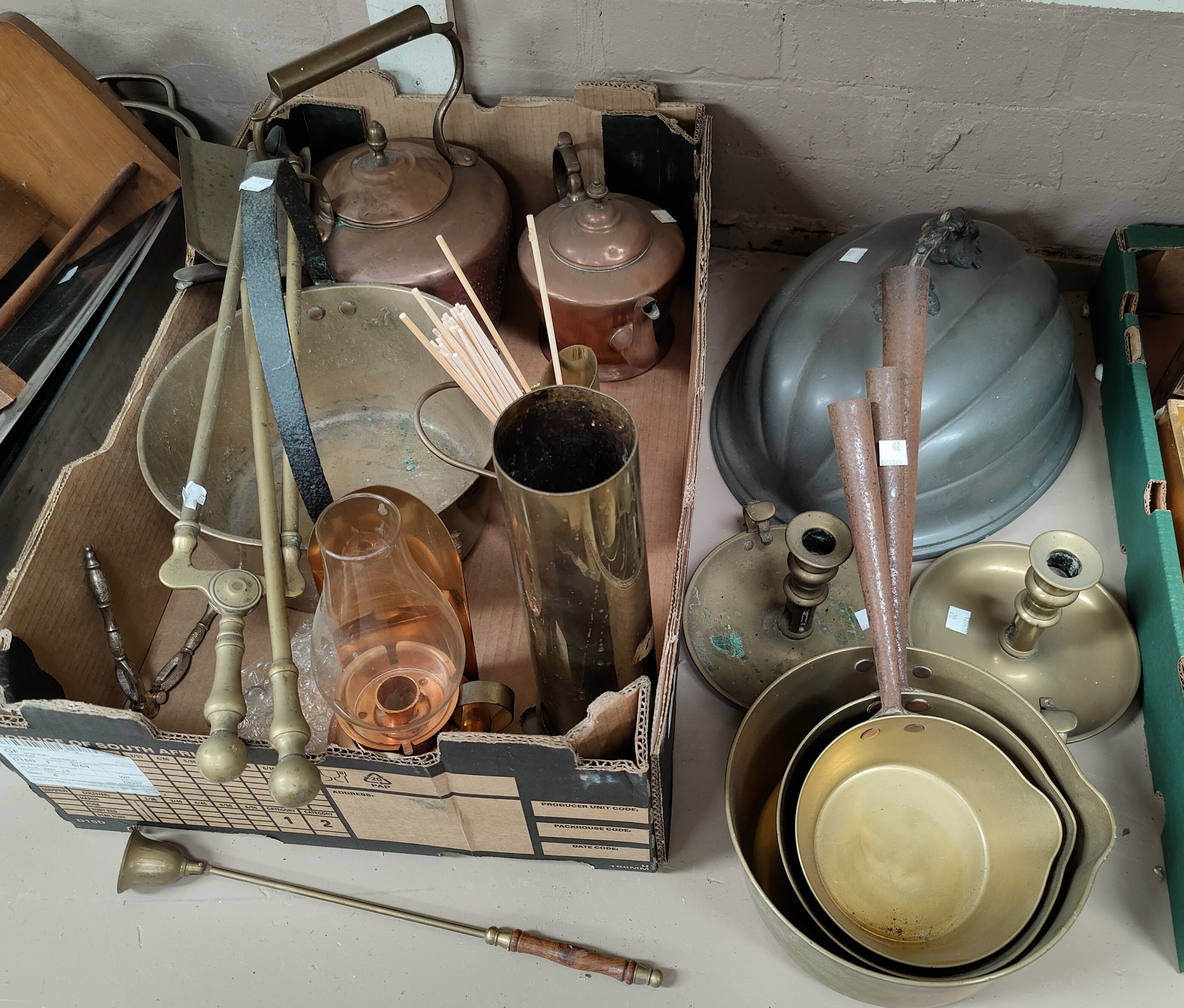 A 19th century copper warming pan and kettle; 3 19th brass graduating pans; metalware
