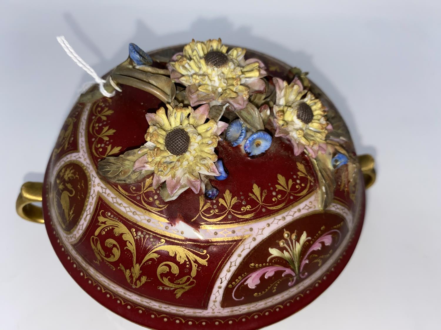 A Vienna porcelain covered bowl with reserve polychrome vignettes depicting bower scenes: - Image 2 of 4