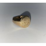 A gent's 9 carat hallmarked gold signet ring