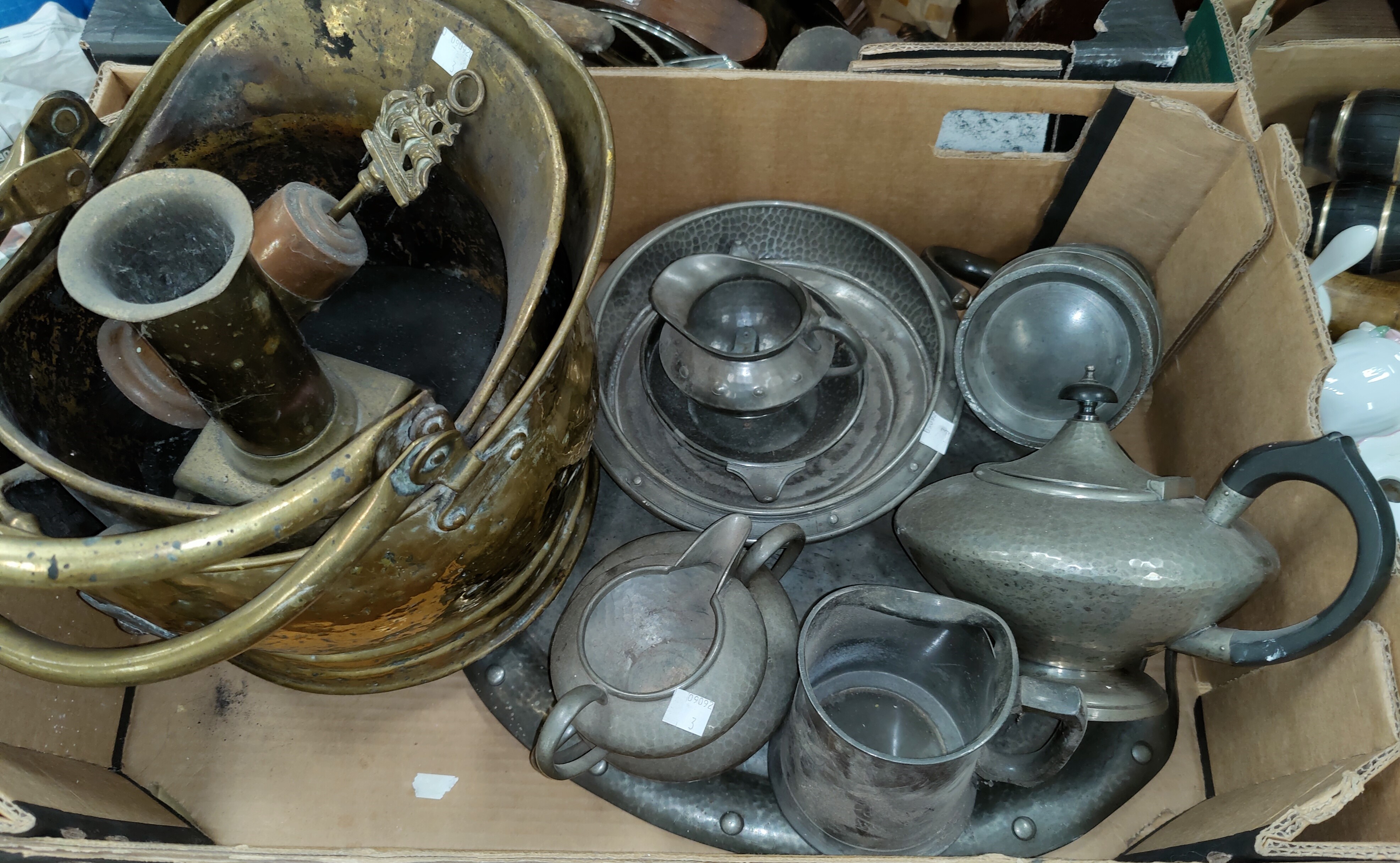 2 warming pans; 2 brass coal baskets; a selection of pewter including an 'English Pewter' fruit bowl