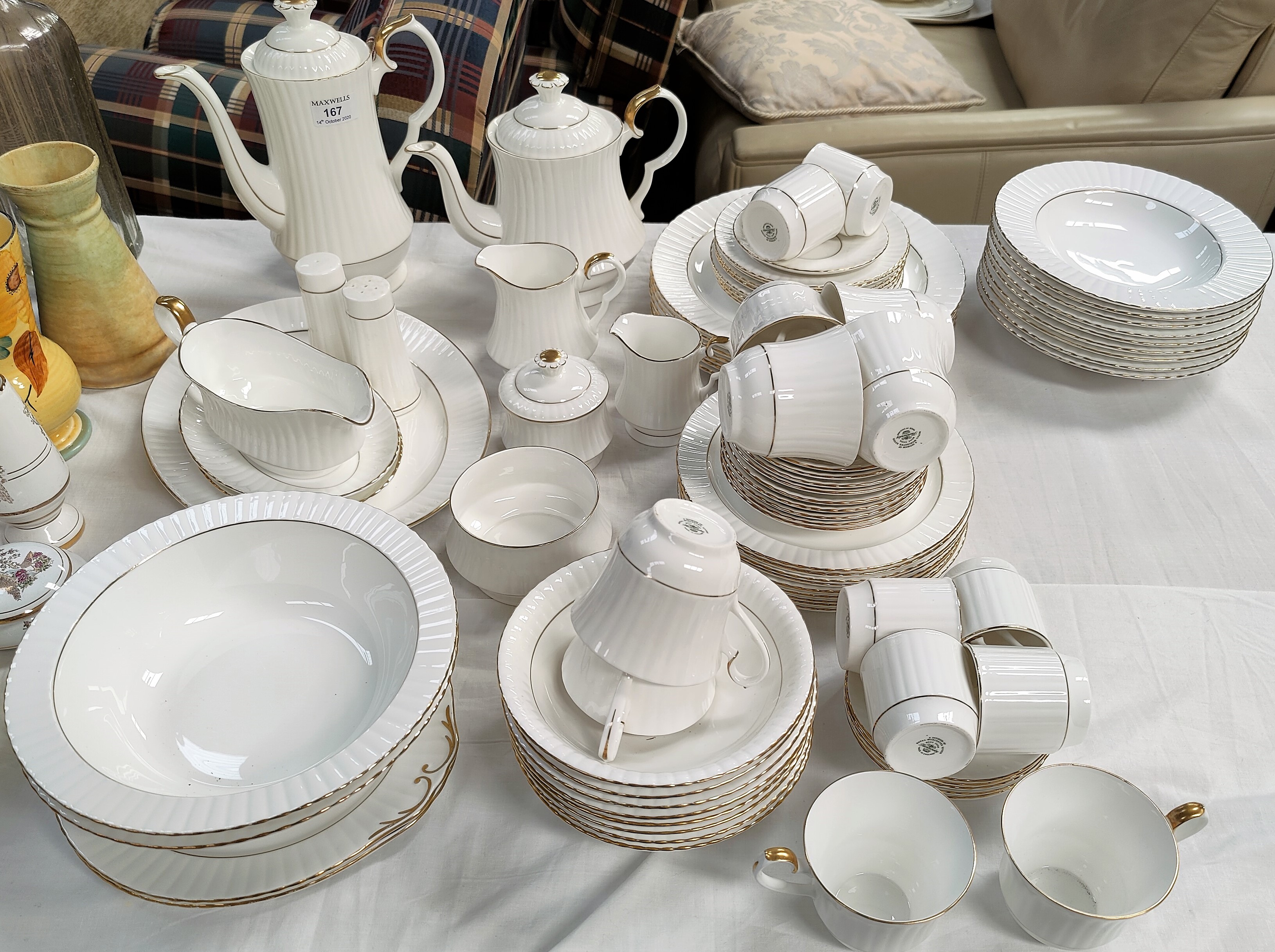 A Royal Worcester Spode dinner and tea service including teapot, coffee pot etc, approx 86 pieces - Image 2 of 2
