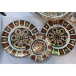 Three Royal Crown Derby Japan patterned plates. 2 x 23cm & 1 x 16cm