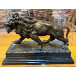 After Barrie, a modern bronze depicting a lion on marble plinth, length 37cm