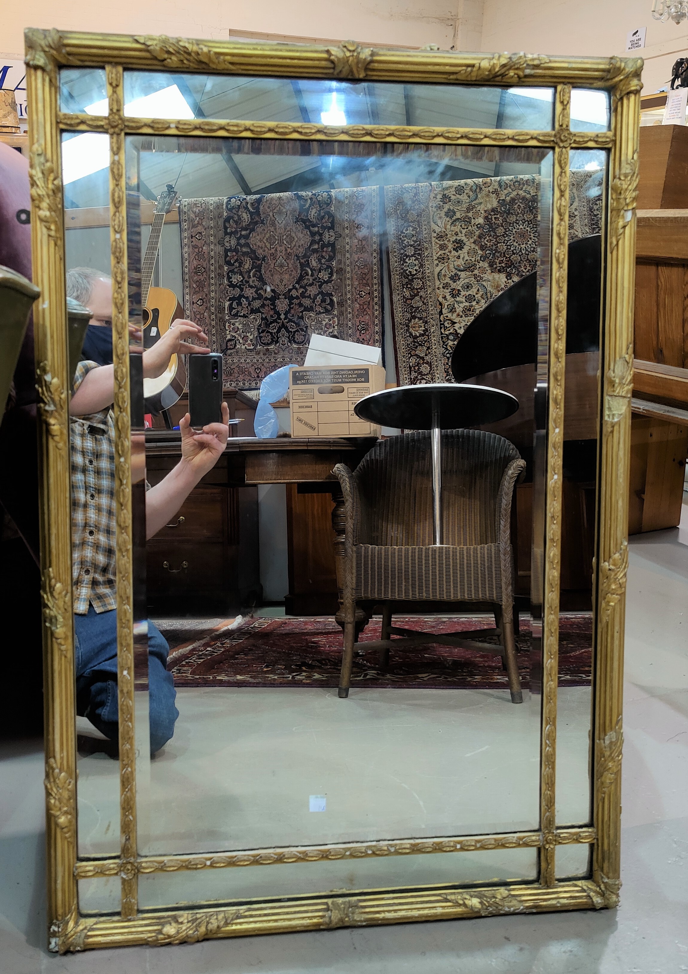 rectangular wall mirror in gilt frame