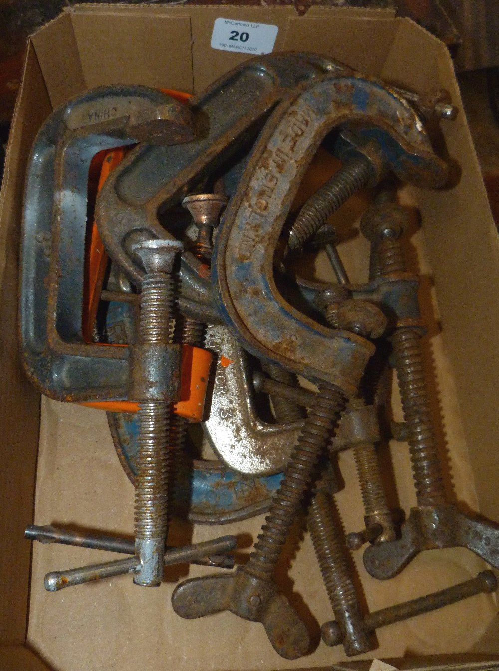 A quantity of 'G' clamps