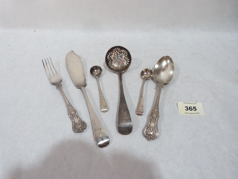 A silver fish knife, sifter, two salt spoons etc. 6ozs 17dwts