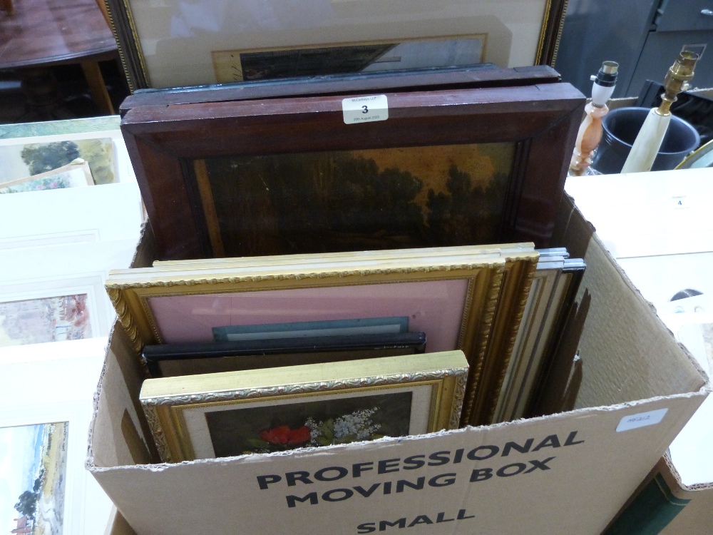 A box of pictures