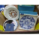 A Royal Doulton Tumbling Leaves pattern part dinner and tea service and a collection of Royal