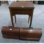 Two Singer sewing machines and another in table case (3)