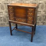 A 20TH CENTURY OAK WRITING DESK