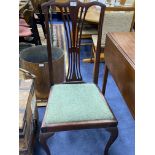 A PAIR OF MAHOGANY SIDE CHAIRS