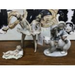 A LLADRO FIGURE OF TWO BALLERINAS AND OTHER CERAMIC FIGURES