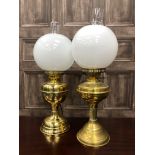 A LOT OF TWO BRASS ELECTRIC TABLE LAMPS