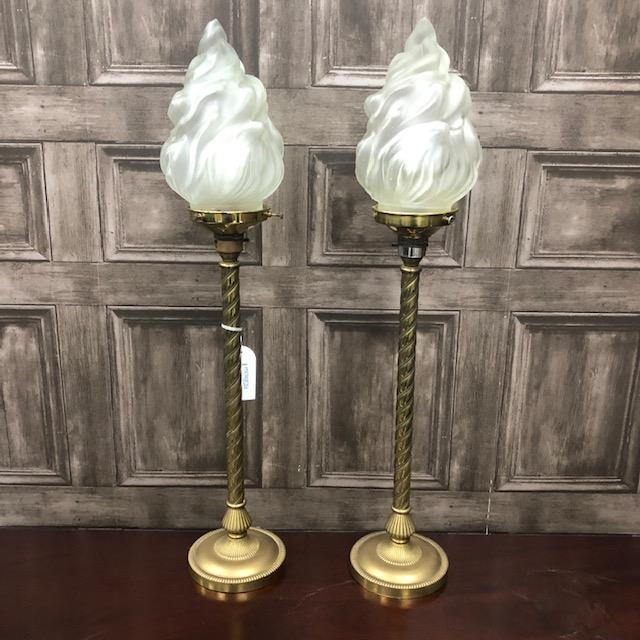 A PAIR OF ELECTRIC BRASS TABLE LAMPS