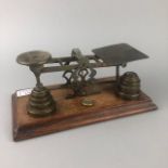 A SET OF EARLY 20TH CENTURY POSTAL SCALES,