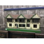 A VINTAGE DOLLS HOUSE AND OTHER VINTAGE TOYS