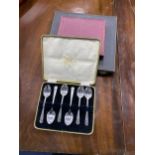 A LOT OF SILVER PLATED CUTLERY INCLUDING CASED AND LOOSE EXAMPLES