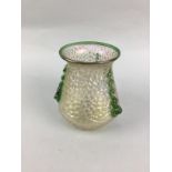 AN EARLY 20TH CENTURY ART GLASS VASE