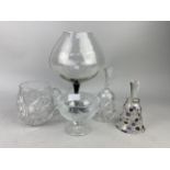 A LOT OF SIX GLASS SUNDAE DISHES AND OTHER GLASS AND CERAMICS ITEMS