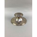 AN EARLY 20TH CENTURY SILVER CIRCULAR INKWELL