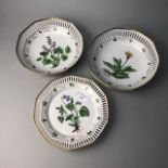 A COLLECTION OF CERAMICS INCLUDING ROYAL COPENHAGEN AND ROYAL WORCESTER