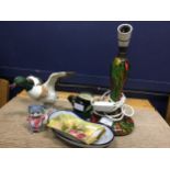 A MURANO GLASS TABLE LAMP, BESWICK DUCK AND OTHER CERAMICS